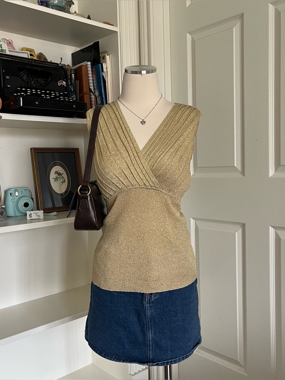 Y2K August Silk Gold sparkly V-neck tank top